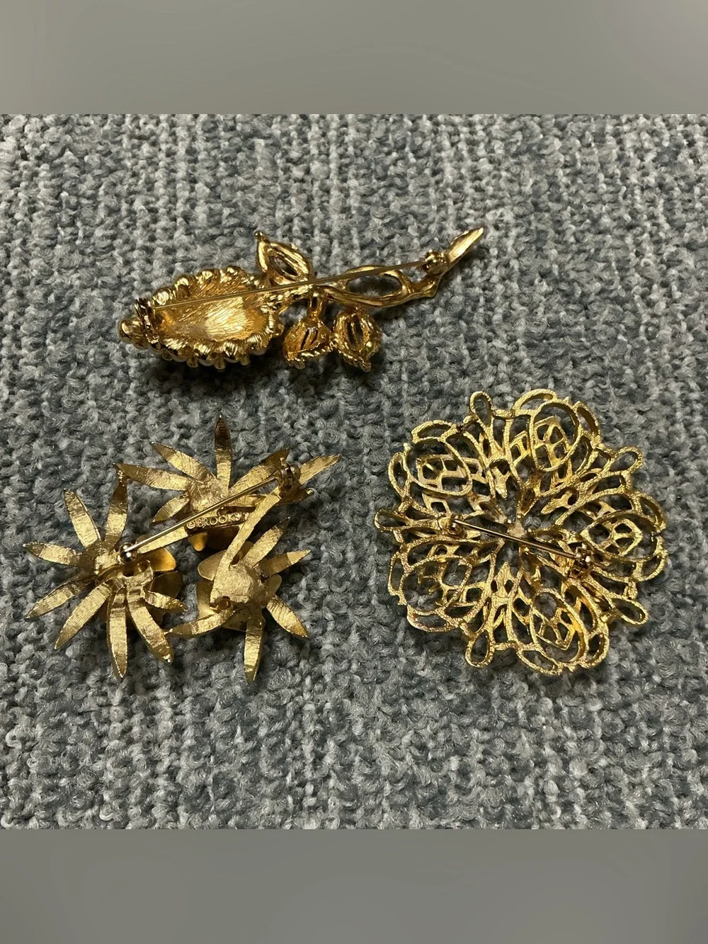Bundle 3 Gold Tone Brooches Floral Rhinestone BROOKS